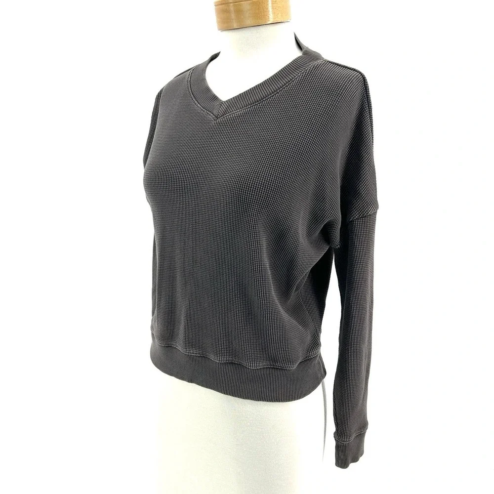 Gray Waffle Knit‎ Pullover M Minimalist Capsule Wardrobe Clean Girl Lounge
